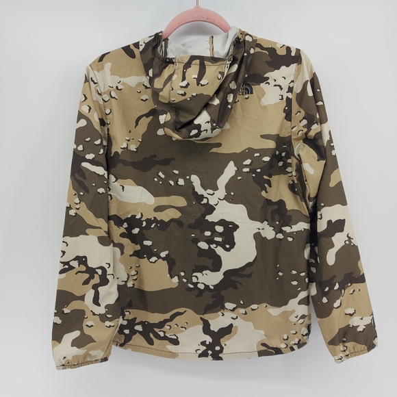 The North Face Windwall Camo Print Jacket - Picture 9 of 10